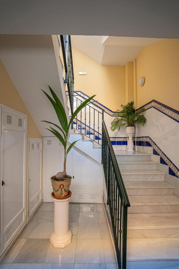 Stay U-Nique Apartment Alonso Benitez Malaga Luaran gambar