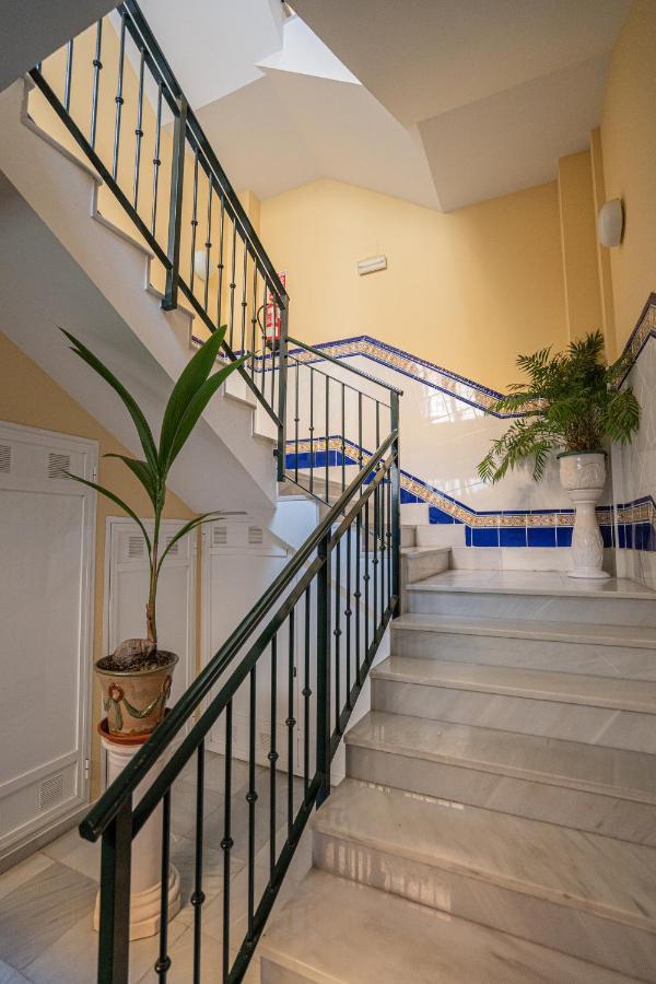 Stay U-Nique Apartment Alonso Benitez Malaga Luaran gambar