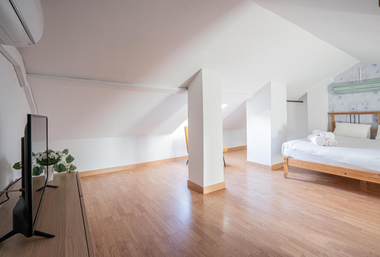Stay U-Nique Apartment Alonso Benitez Malaga Luaran gambar